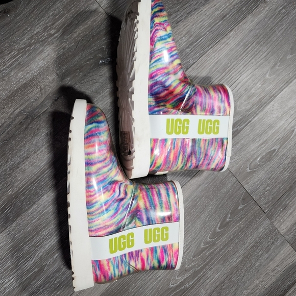 Womens UGG® Classic Clear Mini II Pixelate Boot - Multicolor - Picture 6 of 11